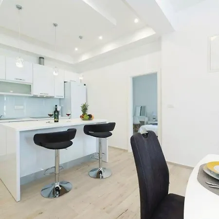 بيت للعطل Ferienhaus Fur 12 Personen In Zaboric, Dalmatien Norddalmatien *