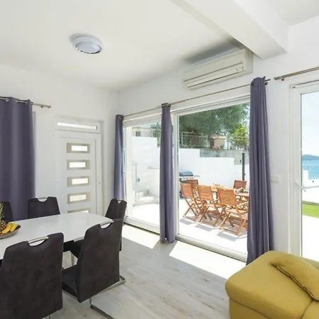 بيت للعطل Ferienhaus Fur 12 Personen In Zaboric, Dalmatien Norddalmatien *