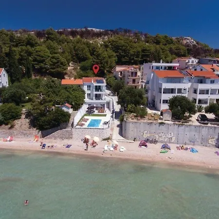 Ferienhaus Fur 12 Personen In Zaboric, Dalmatien Norddalmatien بيت للعطل